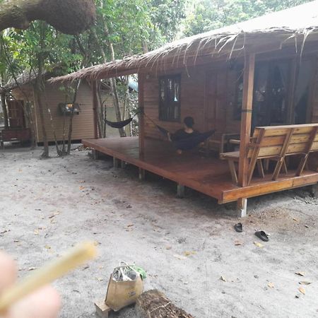 Hotel Lazy Hut Koh Phayam Exterior foto