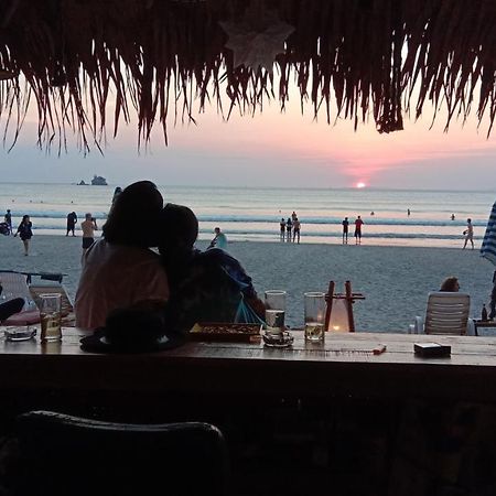 Hotel Lazy Hut Koh Phayam Exterior foto