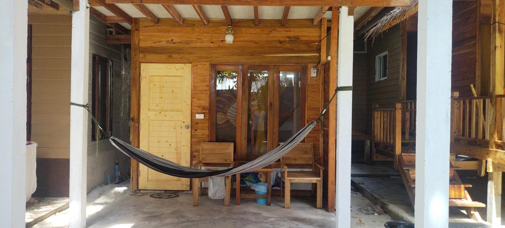 Hotel Lazy Hut Koh Phayam Exterior foto