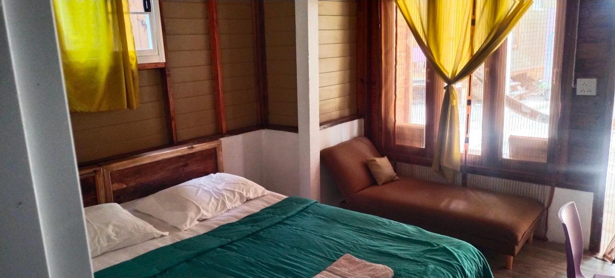 Hotel Lazy Hut Koh Phayam Exterior foto