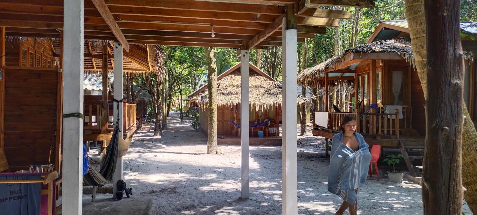 Hotel Lazy Hut Koh Phayam Exterior foto