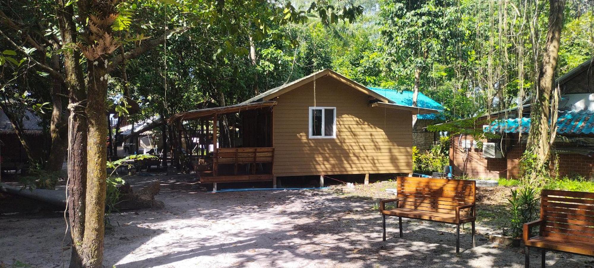Hotel Lazy Hut Koh Phayam Exterior foto