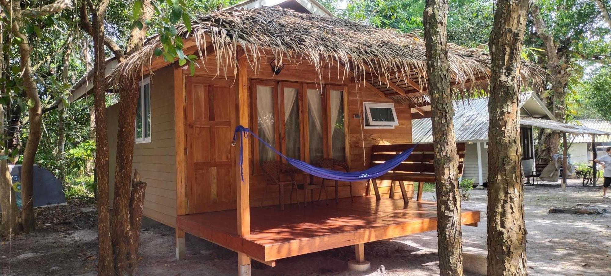 Hotel Lazy Hut Koh Phayam Exterior foto